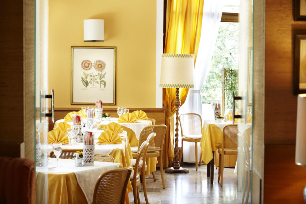 Albergo Milano Snc Ланцо-д’Интельви Экстерьер фото