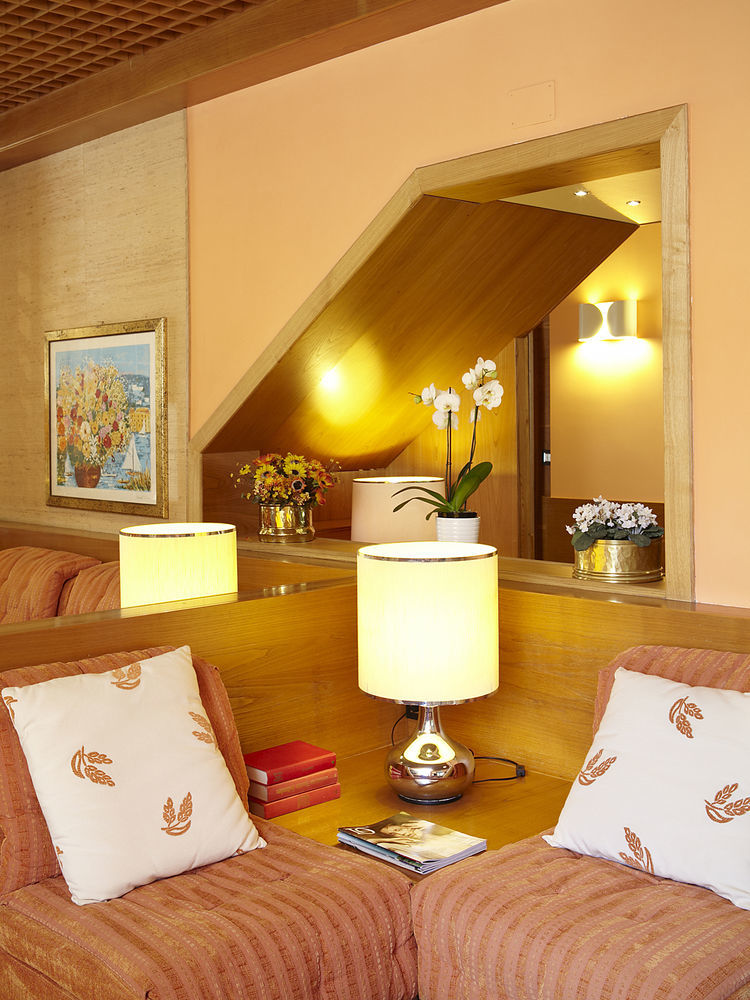 Albergo Milano Snc Ланцо-д’Интельви Экстерьер фото
